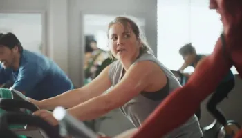 Lisa Robinson Wallpaper