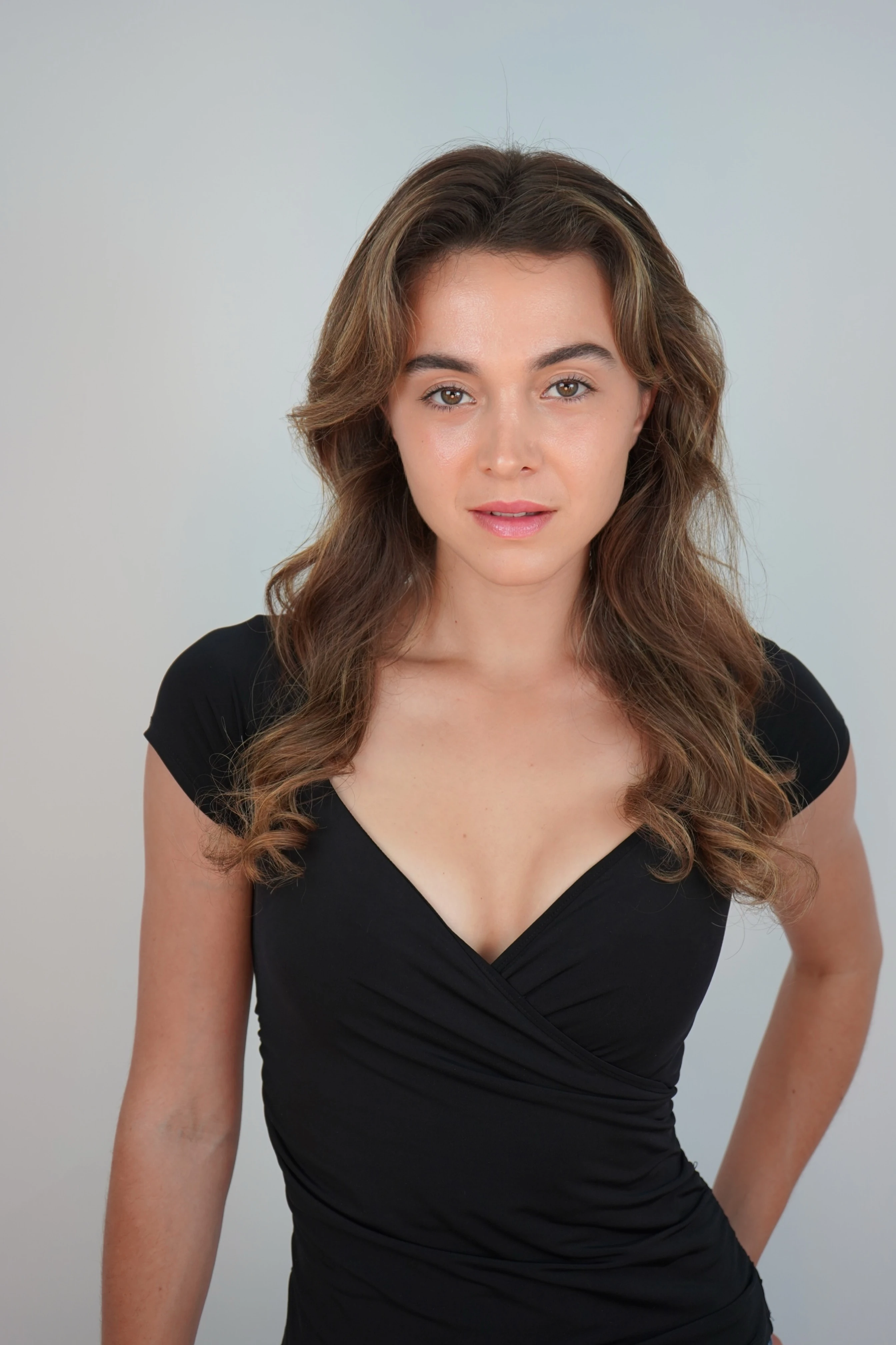 Sara Yigin Wallpaper