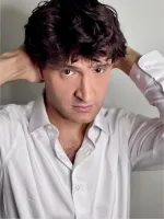 Alex Kravitz Wallpaper