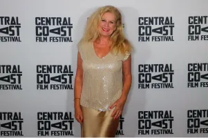 Amanda Benson Wallpaper