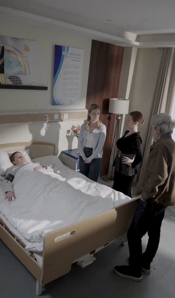 Flash Married To The Billionaire DaddyPhoto