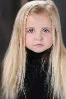 Scarlett Shields Wallpaper