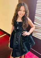 Vivian Escobar Wallpaper