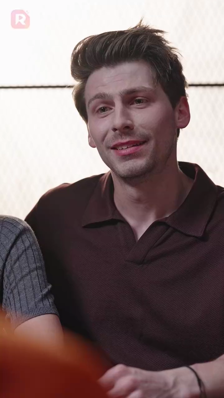 Бывшая заключённая няня и отец-миллиардерфото