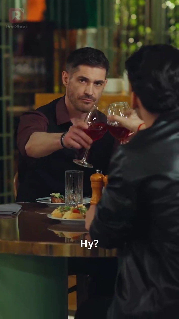 Женщина объявляет войнуфото