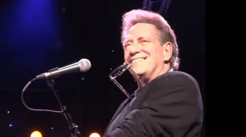 Ashton Wolf Wallpaper