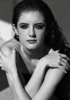 Chaney Belle Wallpaper