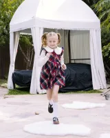 Piper Jean Jones Wallpaper