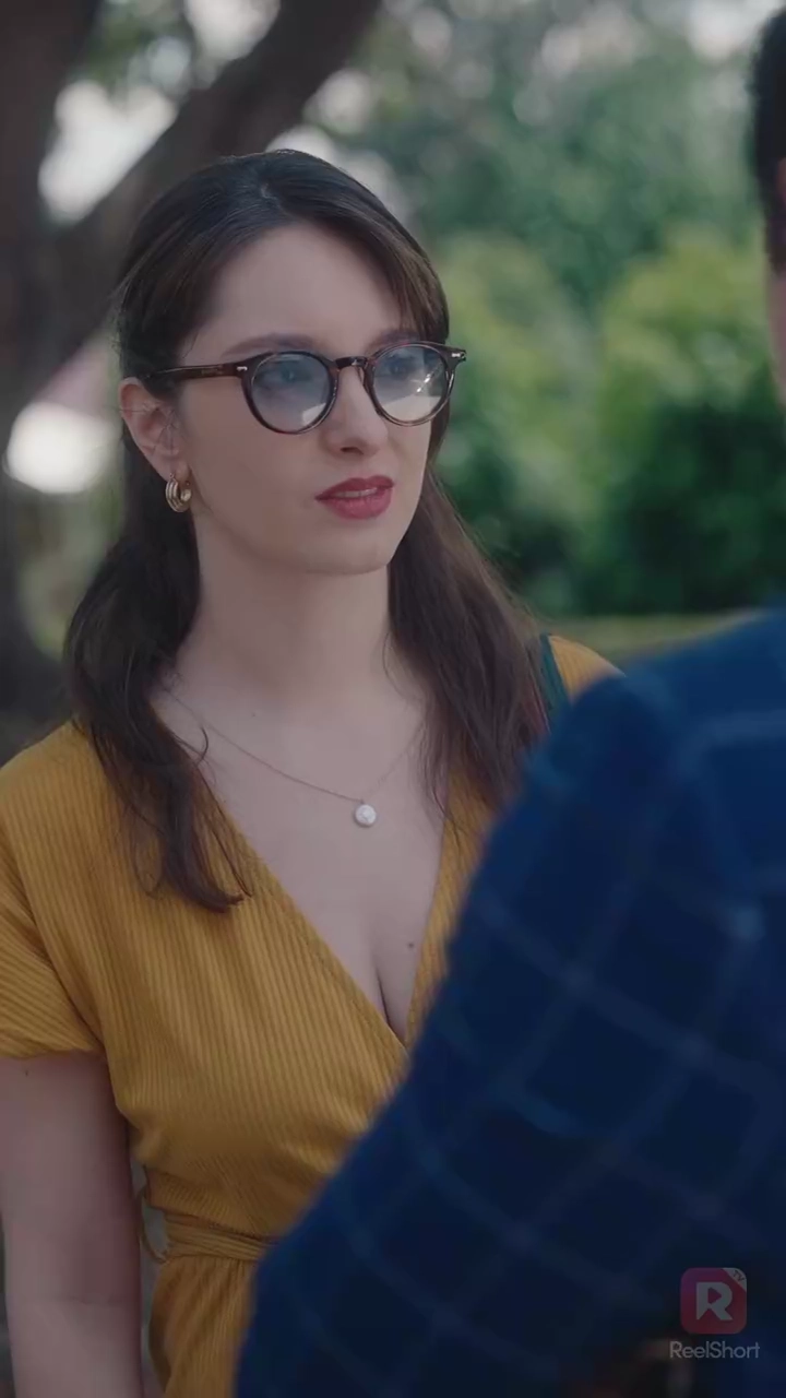 Наследница: муж в черном спискефото