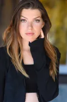 Nicolette Sweeney Wallpaper