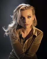 Sarah Moliski Wallpaper