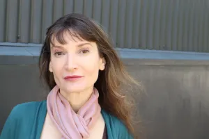 Saskia Baur Wallpaper