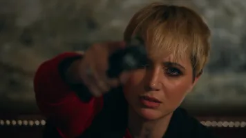 Dre Lynn Davis Wallpaper