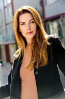 Courtenay Michaels Wallpaper