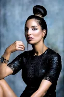 Anna Myrha Wallpaper