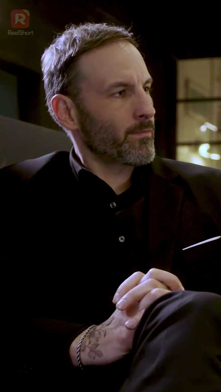 Босс мафии захватывает старшую школуфото