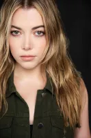 Caroline Anna-Kaye Green Wallpaper