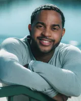 Myti Brown Wallpaper