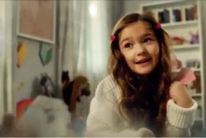 Lauren Jude Rosa Wallpaper