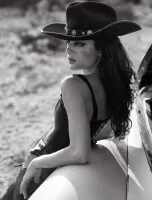 Chaney Belle Wallpaper