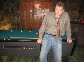 Les Mahoney Wallpaper