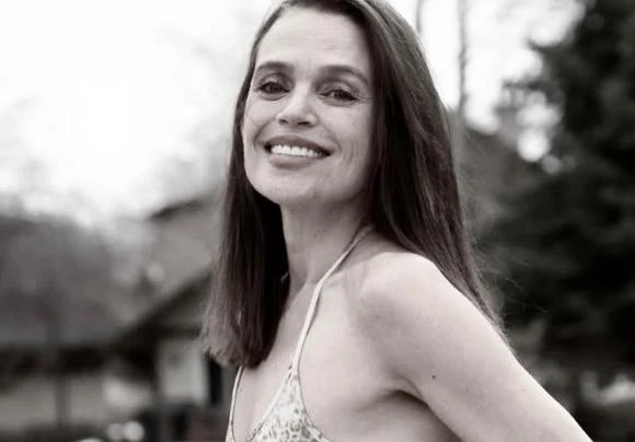 Pamela Beheshti Wallpaper