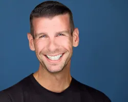 Maxwell Waldorf Wallpaper