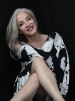 Thresa Richardson Wallpaper