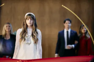 Carly Charters Wallpaper