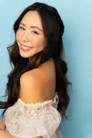 Gloria Therese Wallpaper