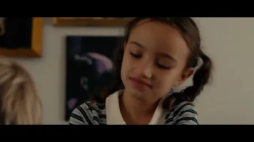 Evelyn Grace Kite Wallpaper