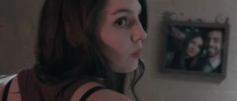 Julia Clarke Wallpaper