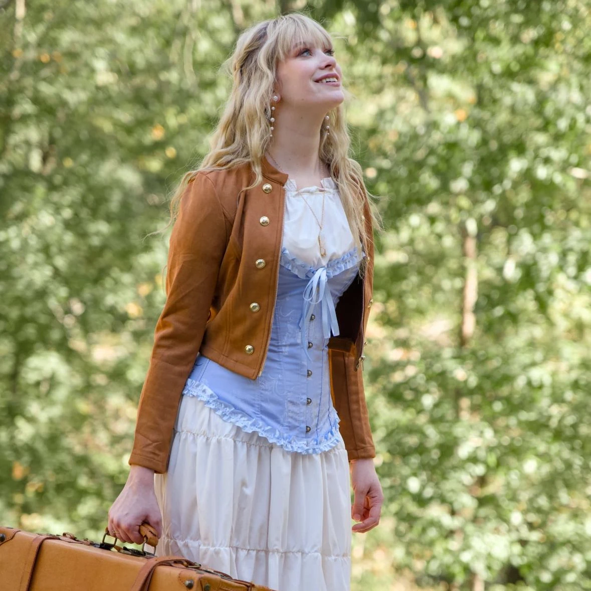 Kyra Wisely Wallpaper