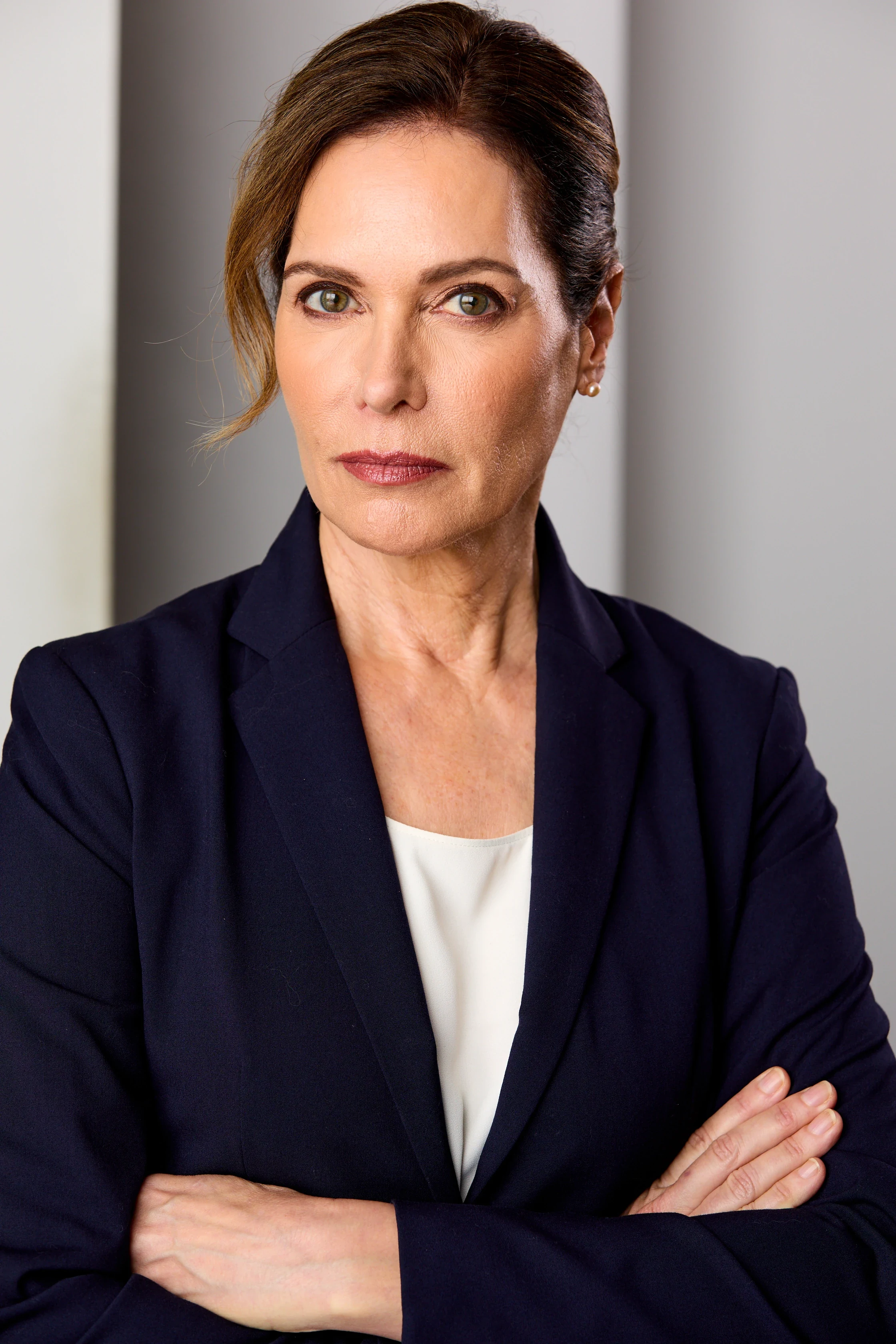 Varda Appleton Wallpaper