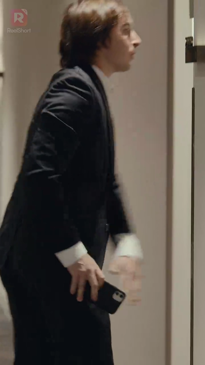 Притворяйся, пока не полюбишь меняфото