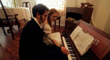 Aylia Colwell Wallpaper