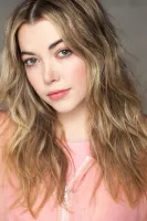 Caroline Anna-Kaye Green Wallpaper