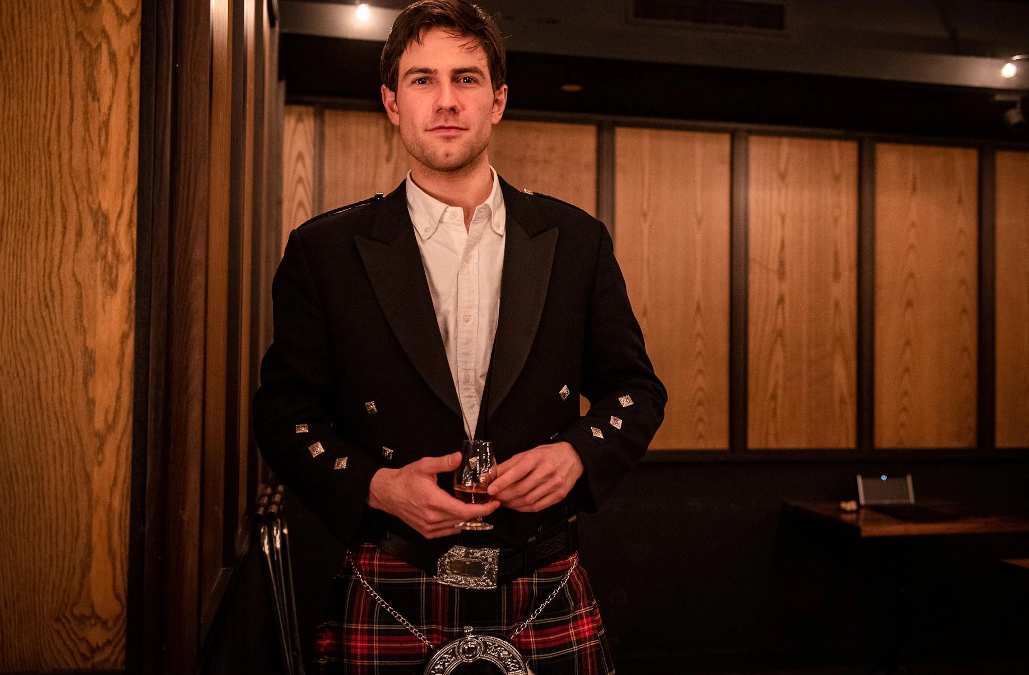 Paul Williams Donovan Wallpaper